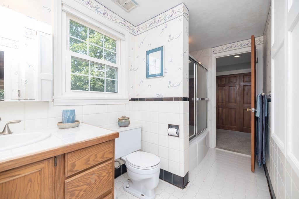 55 Viscount Road Longmeadow, MA 01106 - Photo 29 of 42