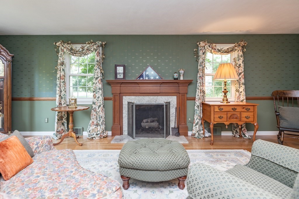 55 Viscount Road Longmeadow, MA 01106 - Photo 6 of 42