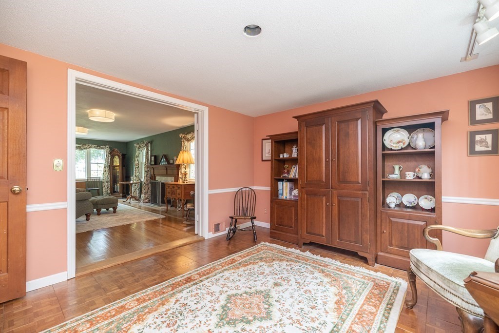 55 Viscount Road Longmeadow, MA 01106 - Photo 10 of 42