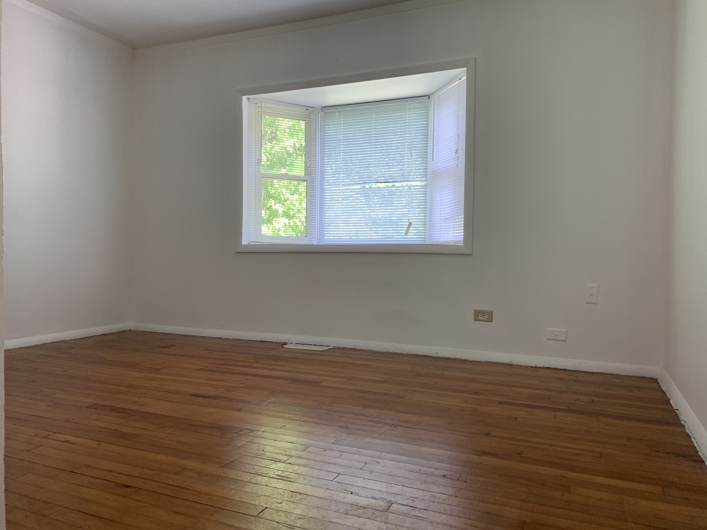 813 Sunset Road Wheaton, IL 60189 - Photo 11 of 19