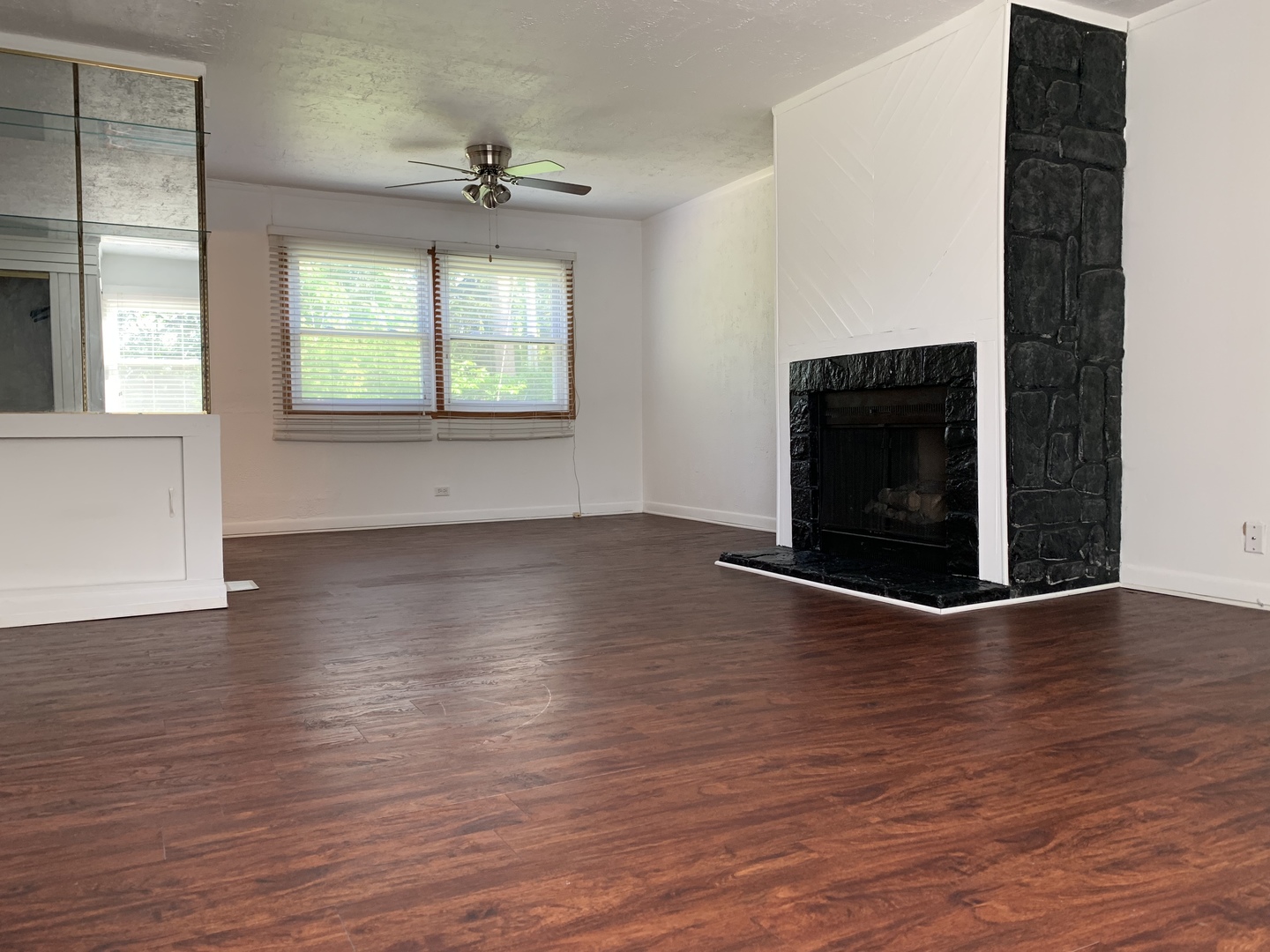813 Sunset Road Wheaton, IL 60189 - Photo 9 of 19