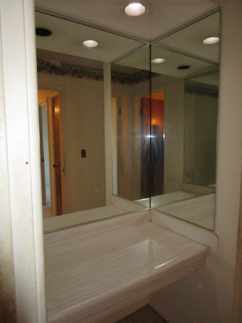 1301 South Finley Road, Unit 417 Lombard, IL 60148 - Photo 22 of 28