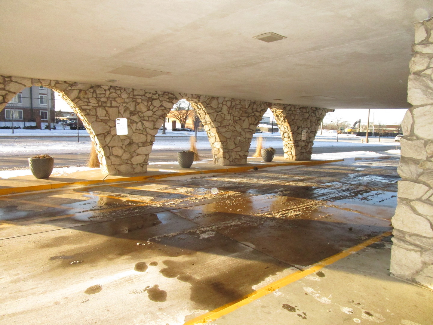 1301 South Finley Road, Unit 417 Lombard, IL 60148 - Photo 3 of 28