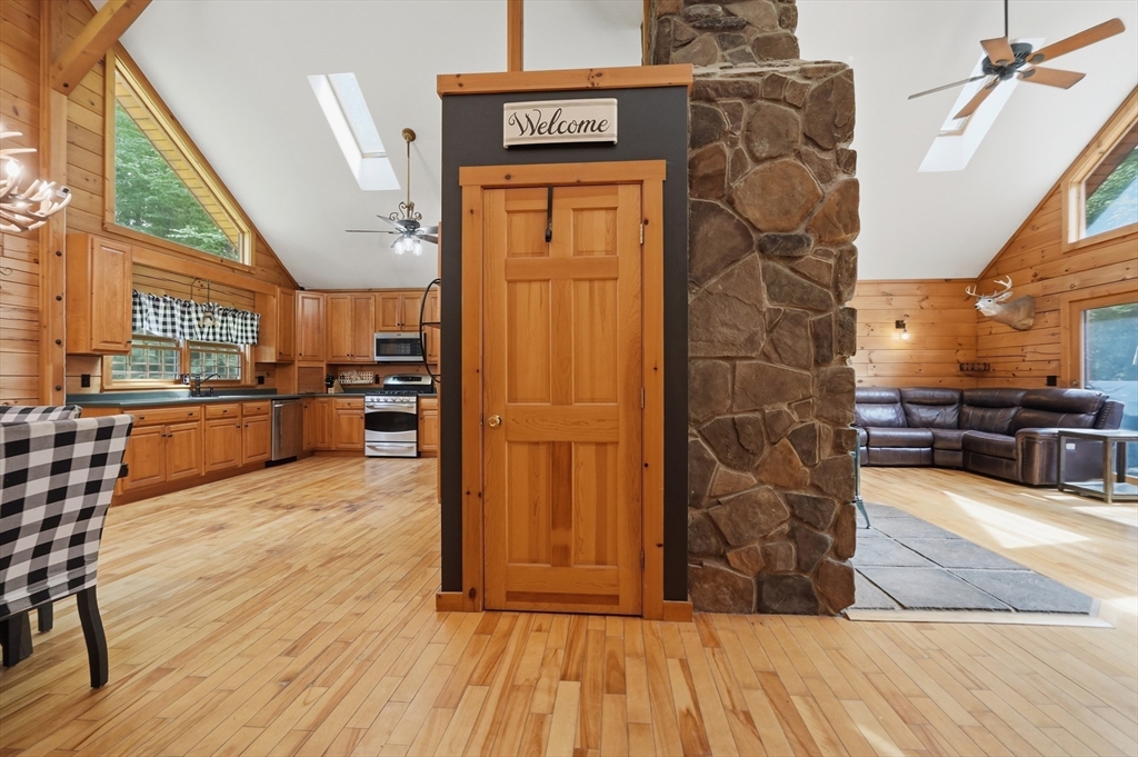 23 Lyman Barnes Road Brimfield, MA 01010 - Photo 15 of 31