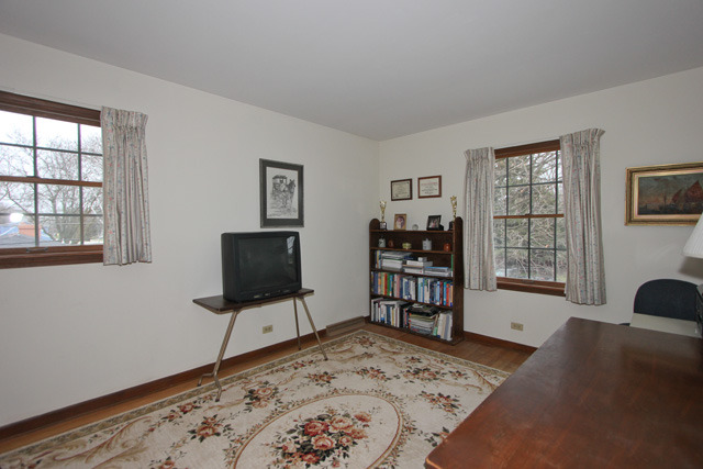841 Ruth Drive Elgin, IL 60123 - Photo 20 of 25