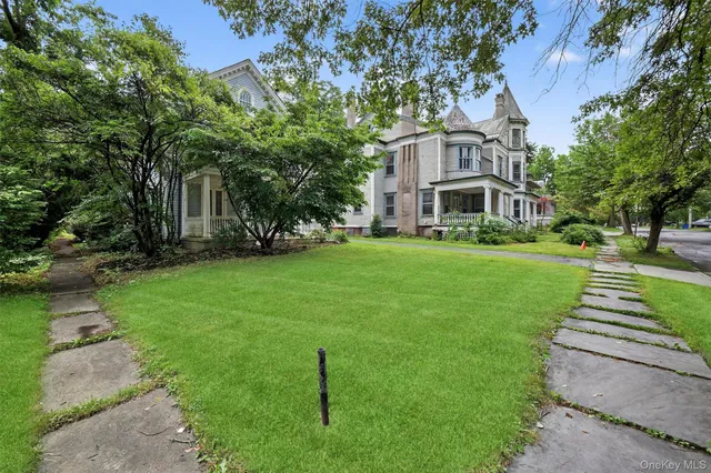 $474,999 | 13 Garfield Place, Poughkeepsie, NY 12601