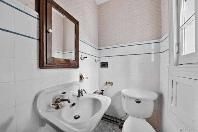 $474,999 | 13 Garfield Place, Poughkeepsie, NY 12601