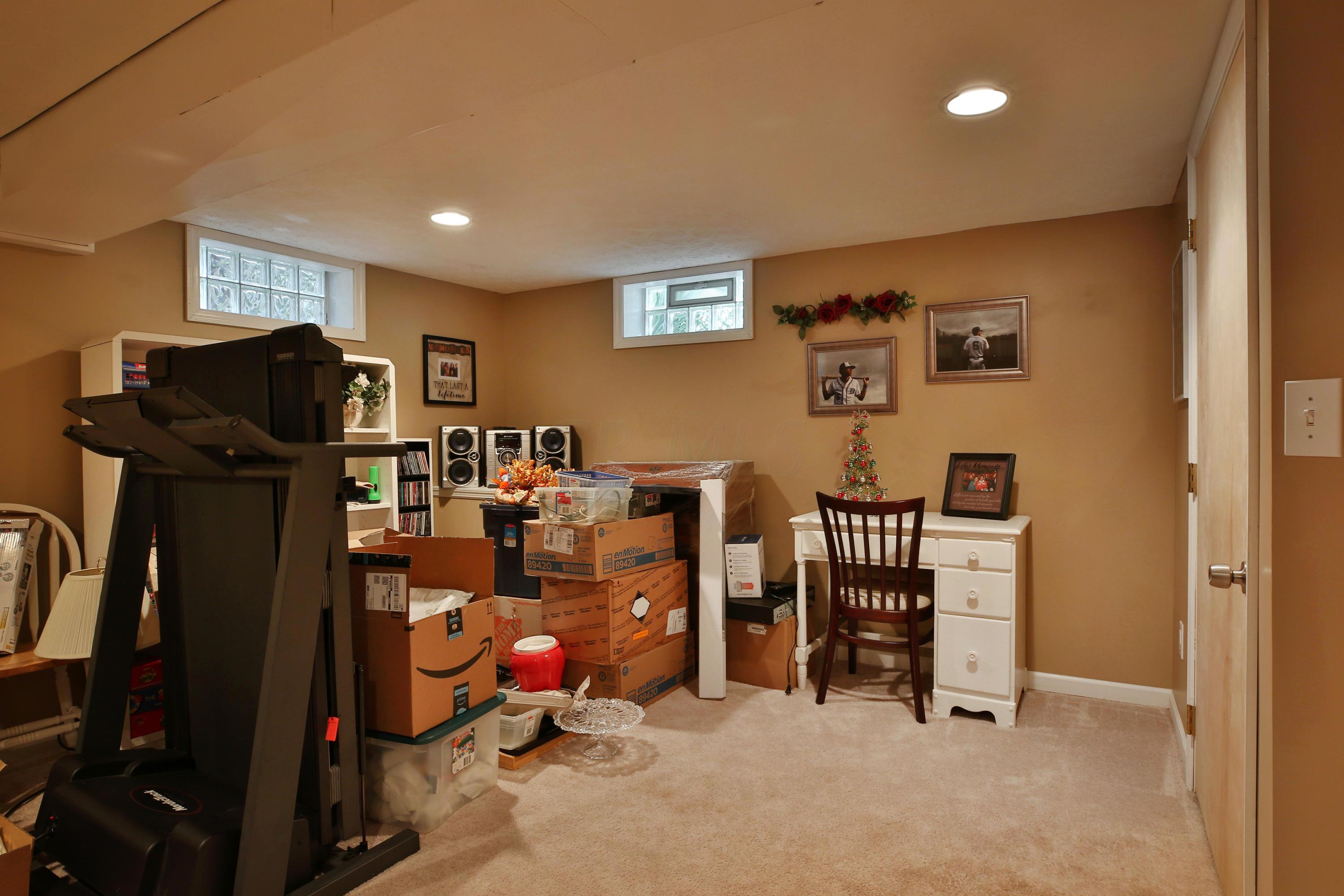 4914 Dunlap Road Columbus, OH 43229 - Photo 32 of 40 Gallery Image 32
