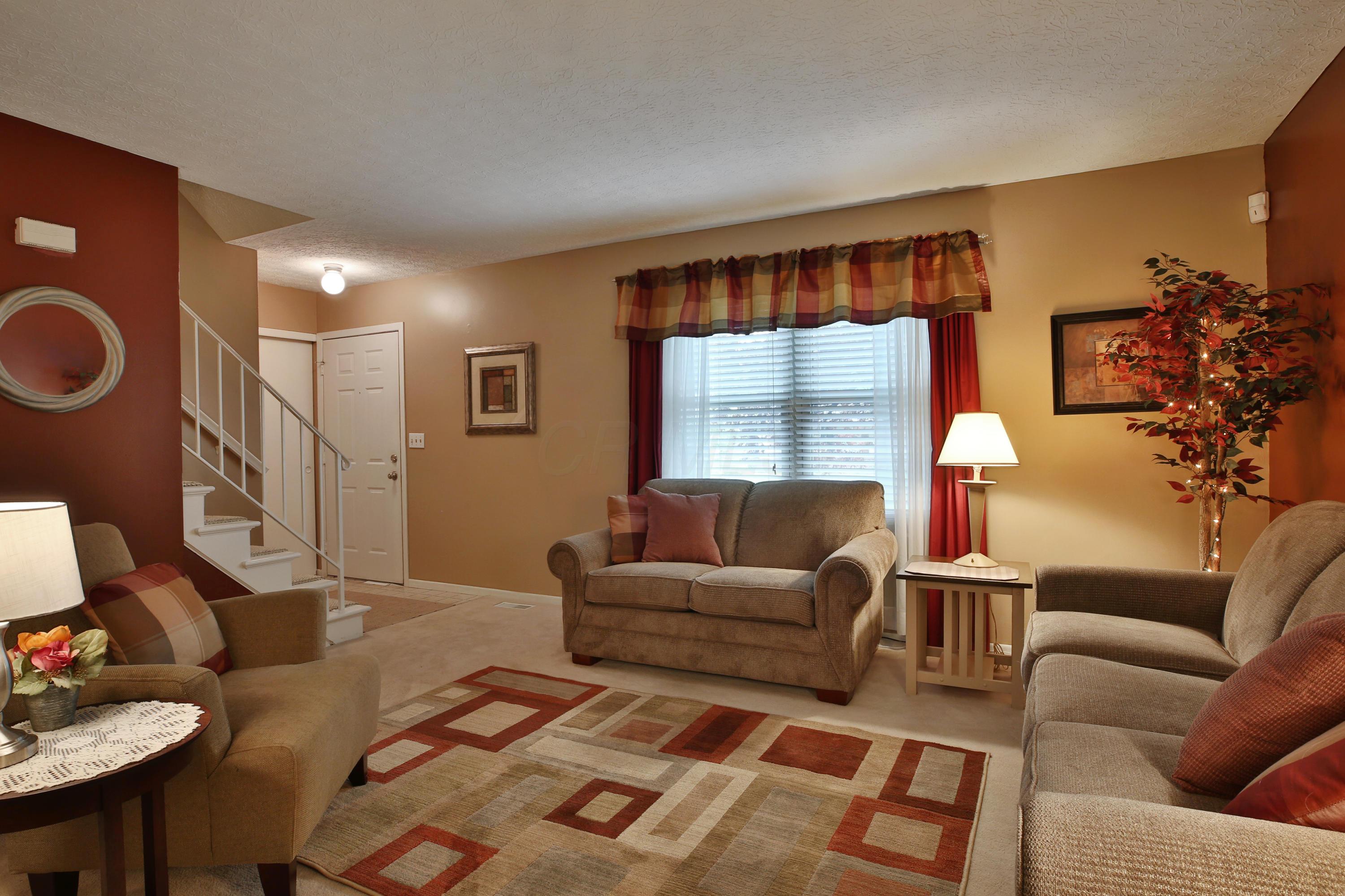 4914 Dunlap Road Columbus, OH 43229 - Photo 4 of 40 Gallery Image 4