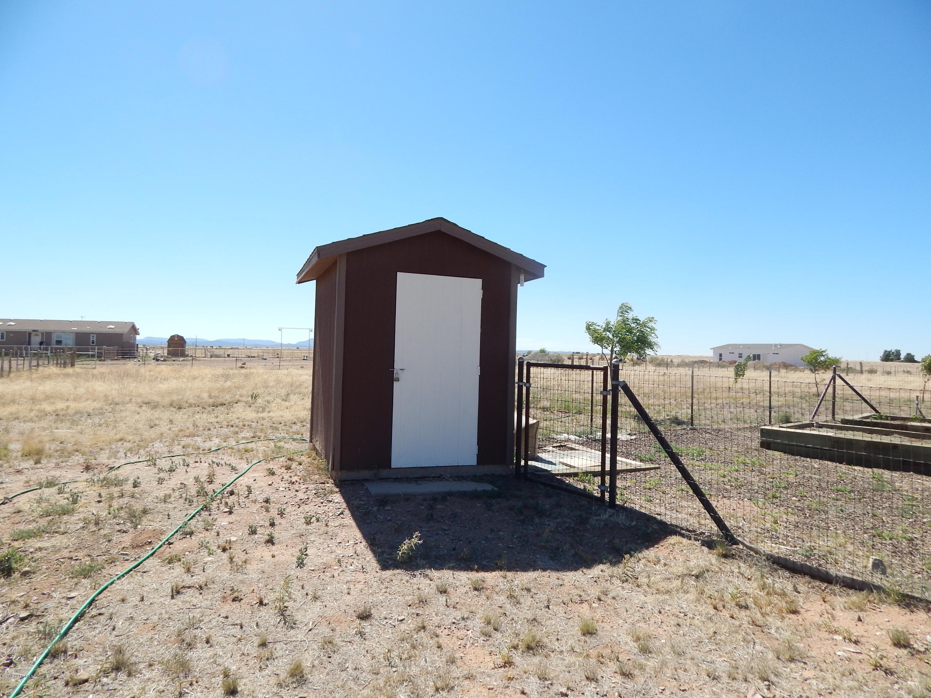 24562 North Big Springs Ranch Road Paulden, AZ 86334 - Photo 31 of 41 Pump House
