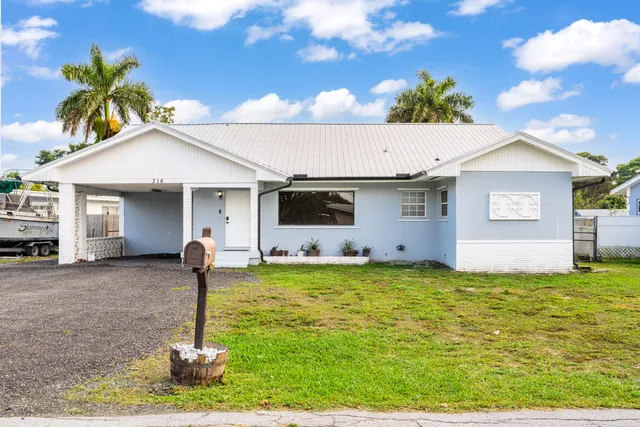 $395,000 | 316 NW Avenue East, Belle Glade, FL 33430