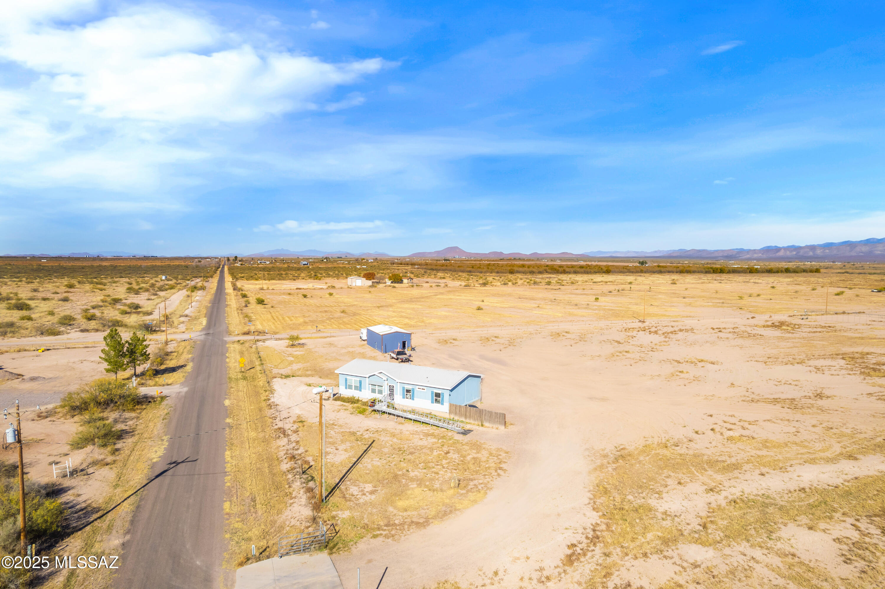 10187 North Mormon Road Elfrida, AZ 85610 - Photo 13 of 50 a view of an ocean