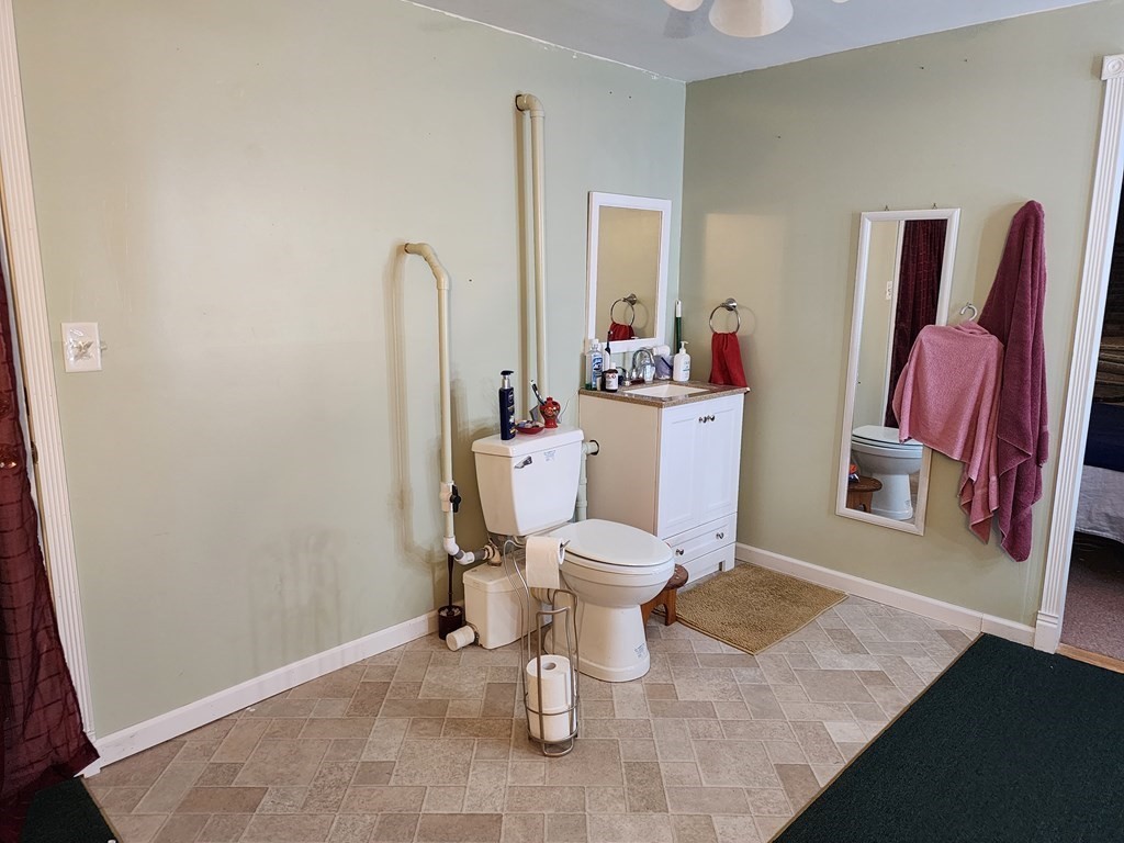 110 Lorimer Street Springfield, MA 01151 - Photo 19 of 19 Gallery Image 19