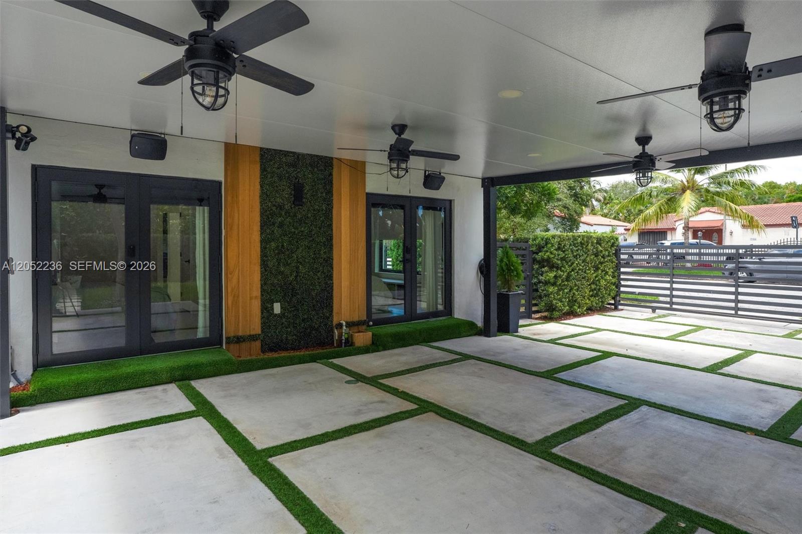 2484 Southwest 25th Street Miami, FL 33133 - Photo 44 of 48