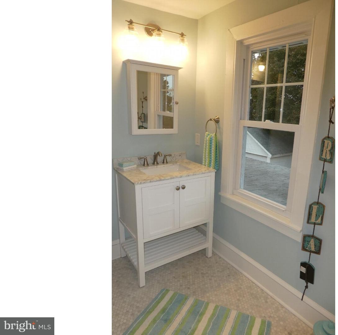 236 Strathmore Road Havertown, PA 19083 - Photo 12 of 13