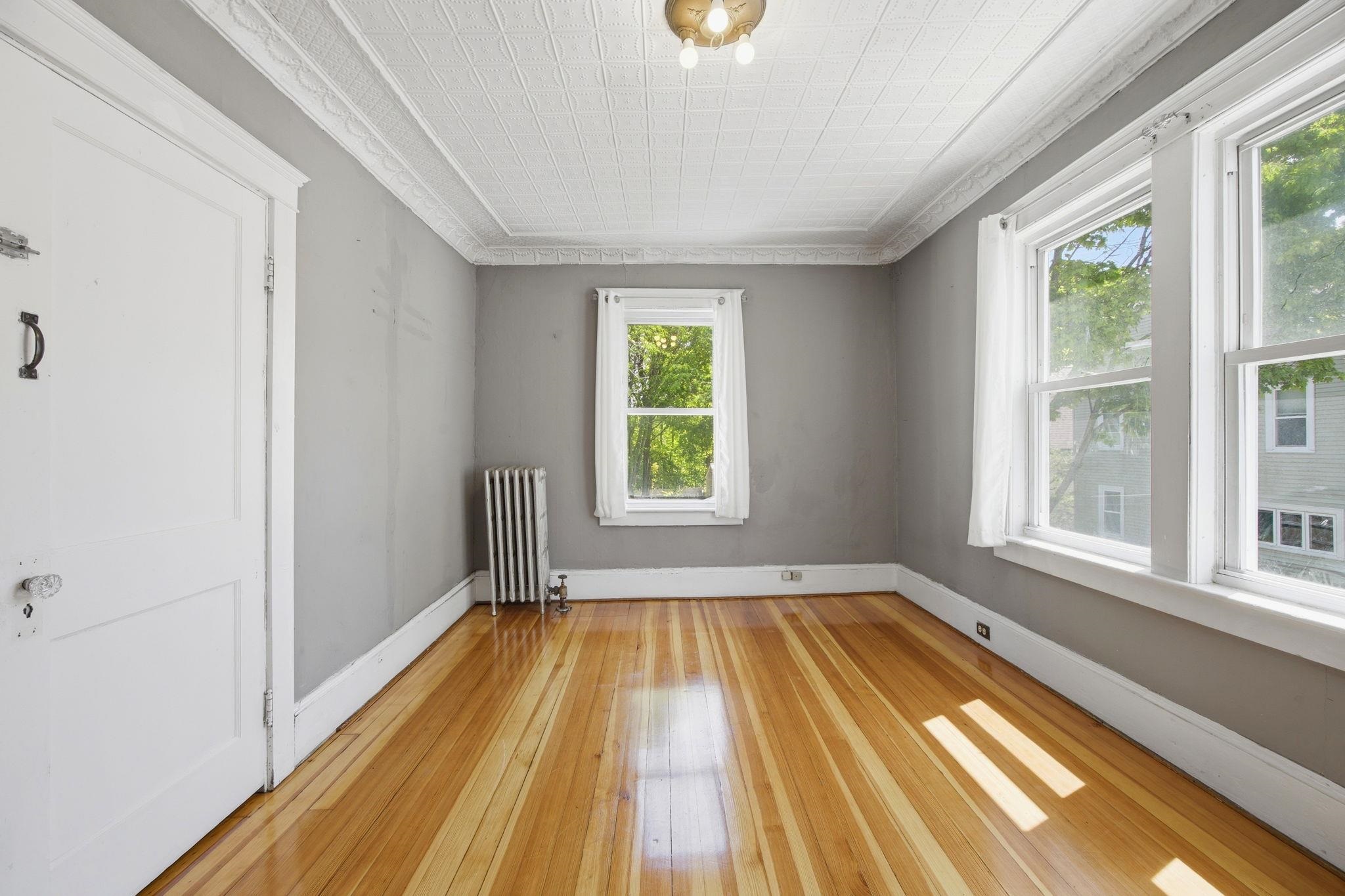 18 Fifield Street Nashua, NH 03060 - Photo 23 of 36