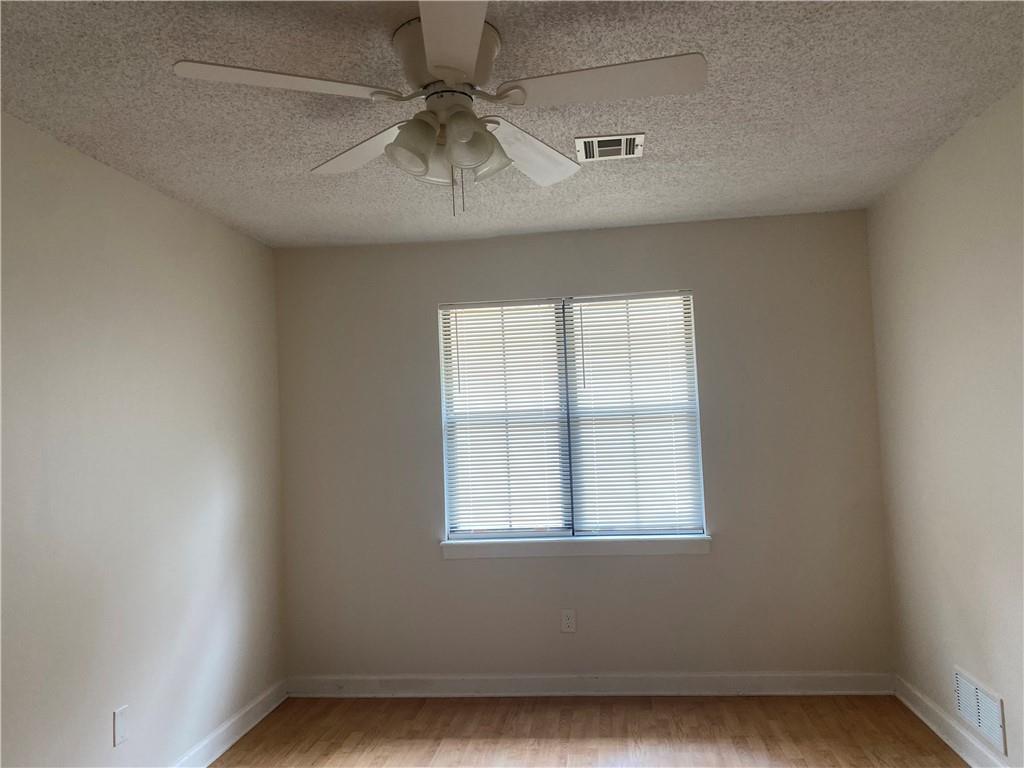 8327 Northwest Mace Road Kansas City, MO 64152 - Photo 11 of 16