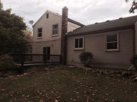 5388 Pingree Road Howell, MI 48843 - Photo 4 of 11 20451081-3.JPG