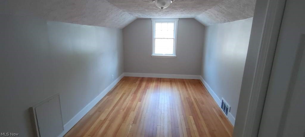2411 South Taylor Road Cleveland, OH 44118 - Photo 16 of 18 Gallery Image 16