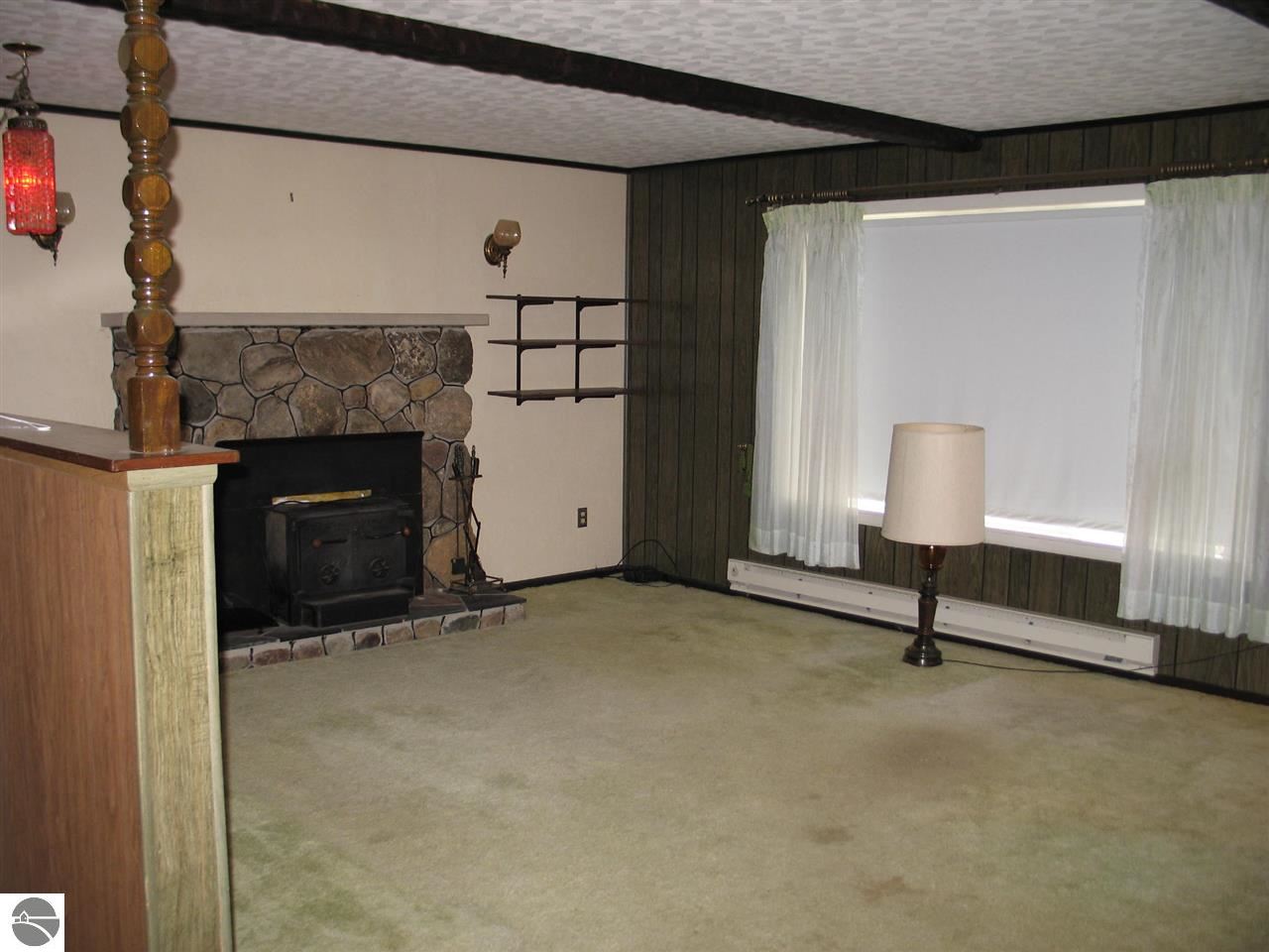 8562 Ora Lake Road Hale, MI 48739 - Photo 5 of 17 1748901-4.JPG