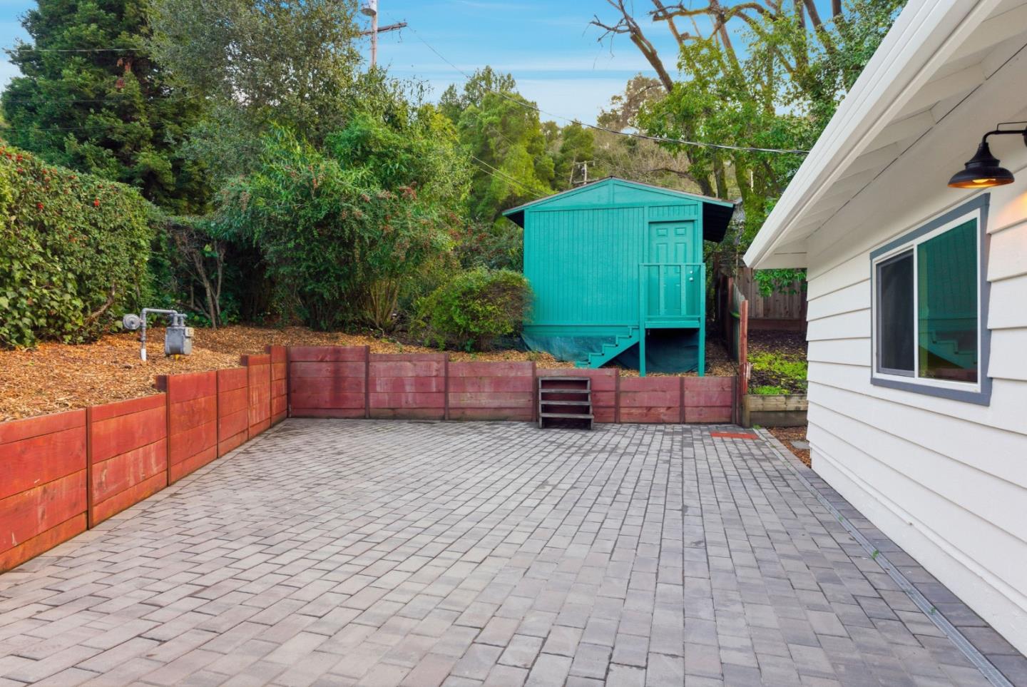 670 La Mesa Drive Portola Valley, CA 94028 - Photo 38 of 43