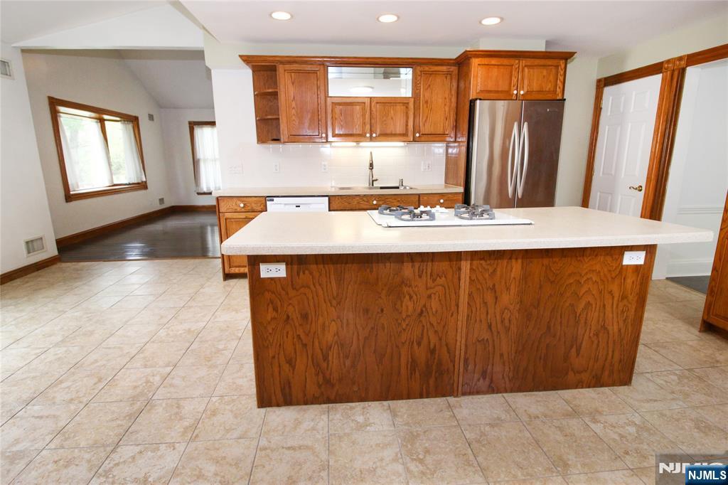 160 Myrtle Avenue Allendale, NJ 07401 - Photo 14 of 22