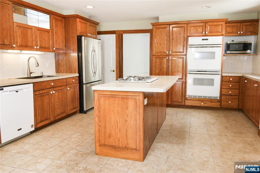 160 Myrtle Avenue Allendale, NJ 07401 - Photo 15 of 22