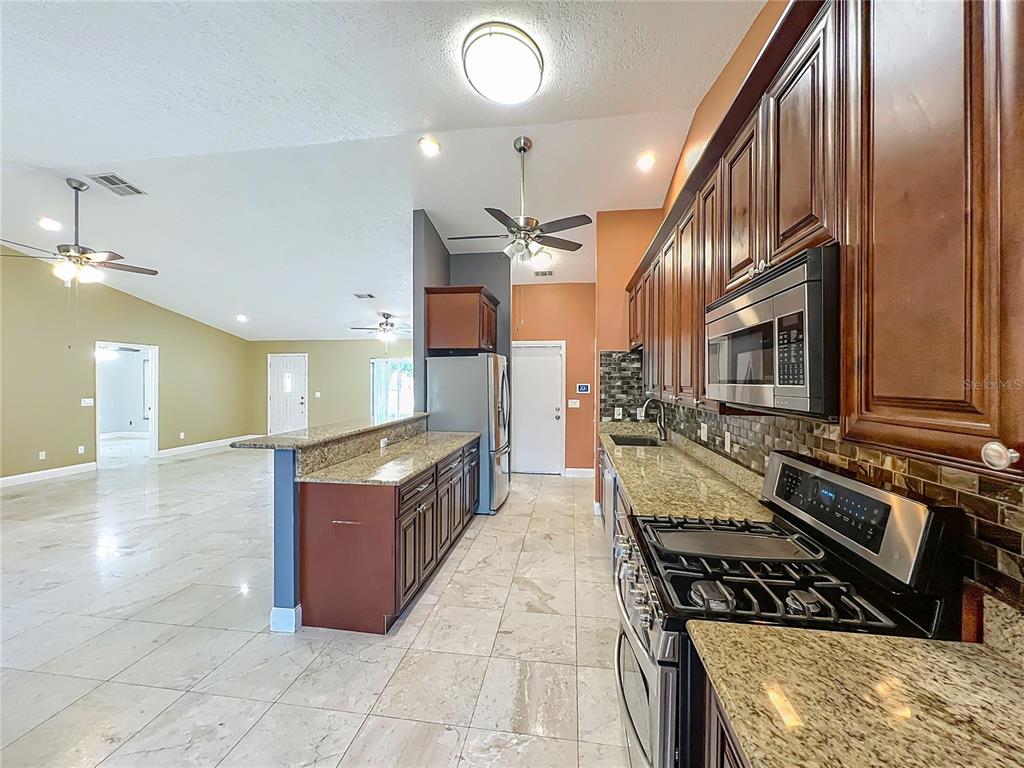 1205 Forest Circle Altamonte Springs, FL 32714 - Photo 16 of 47
