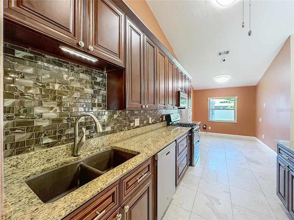 1205 Forest Circle Altamonte Springs, FL 32714 - Photo 18 of 47