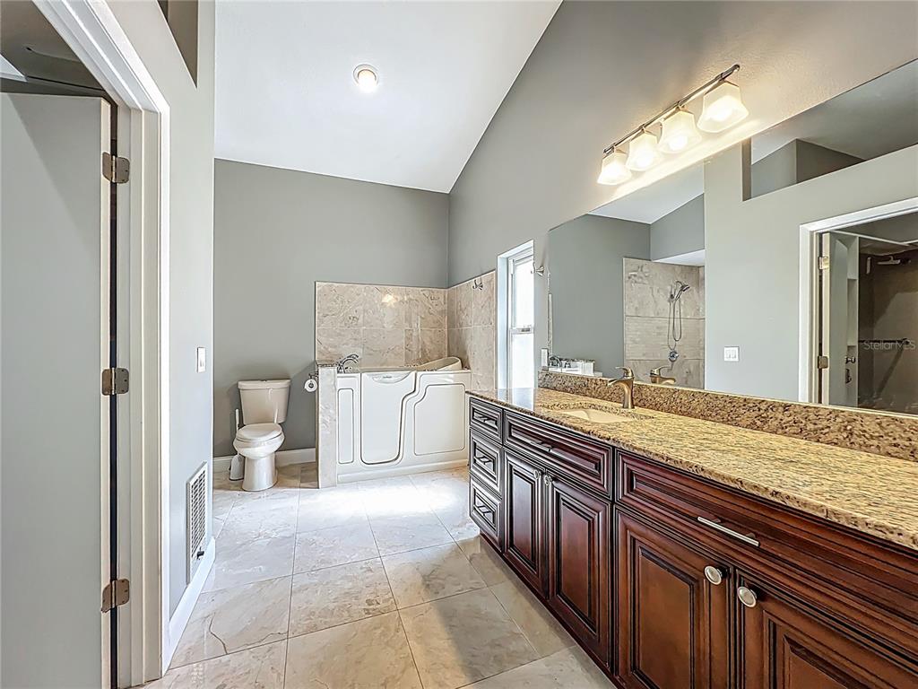 1205 Forest Circle Altamonte Springs, FL 32714 - Photo 30 of 47