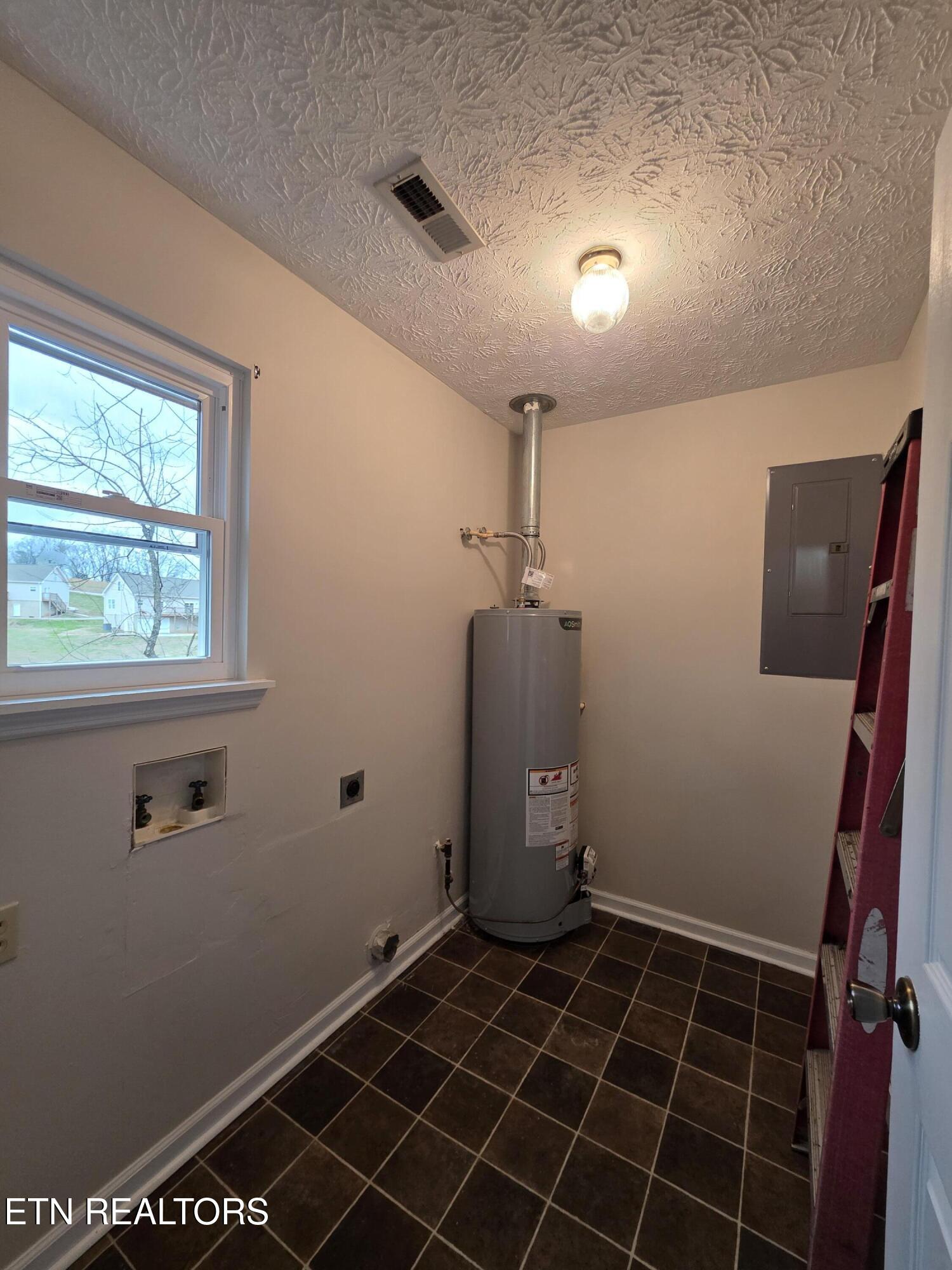 2474 New Lake Road Spring City, TN 37381 - Photo 15 of 15 1000014007