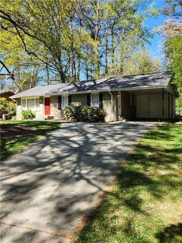 $1,895 | 1901 Kenwood Road Southeast, Smyrna, GA 30082