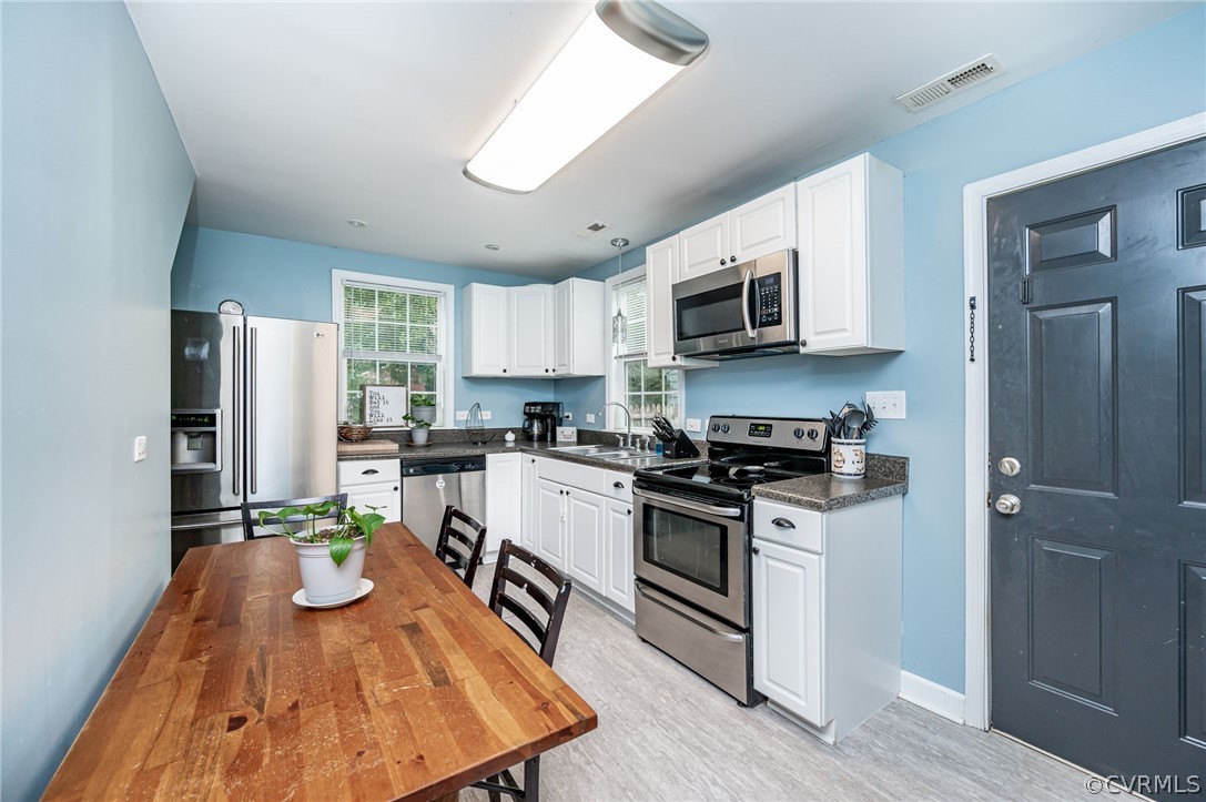 2931 Sherbourne Road North Chesterfield, VA 23237 - Photo 7 of 25