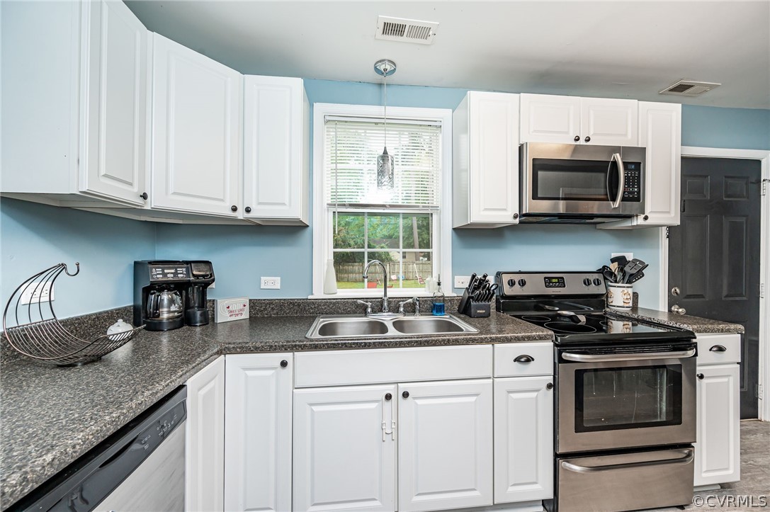 2931 Sherbourne Road North Chesterfield, VA 23237 - Photo 8 of 25