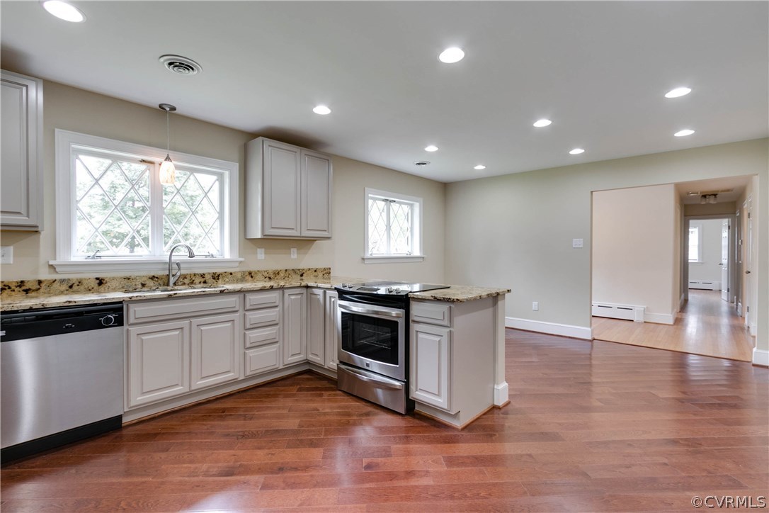 1605 Wentbridge Road Richmond, VA 23227 - Photo 4 of 24 Gallery Image 4