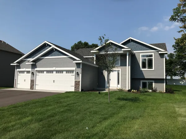 $375,500 | 1108 8th Avenue Southwest, Isanti, MN 55040