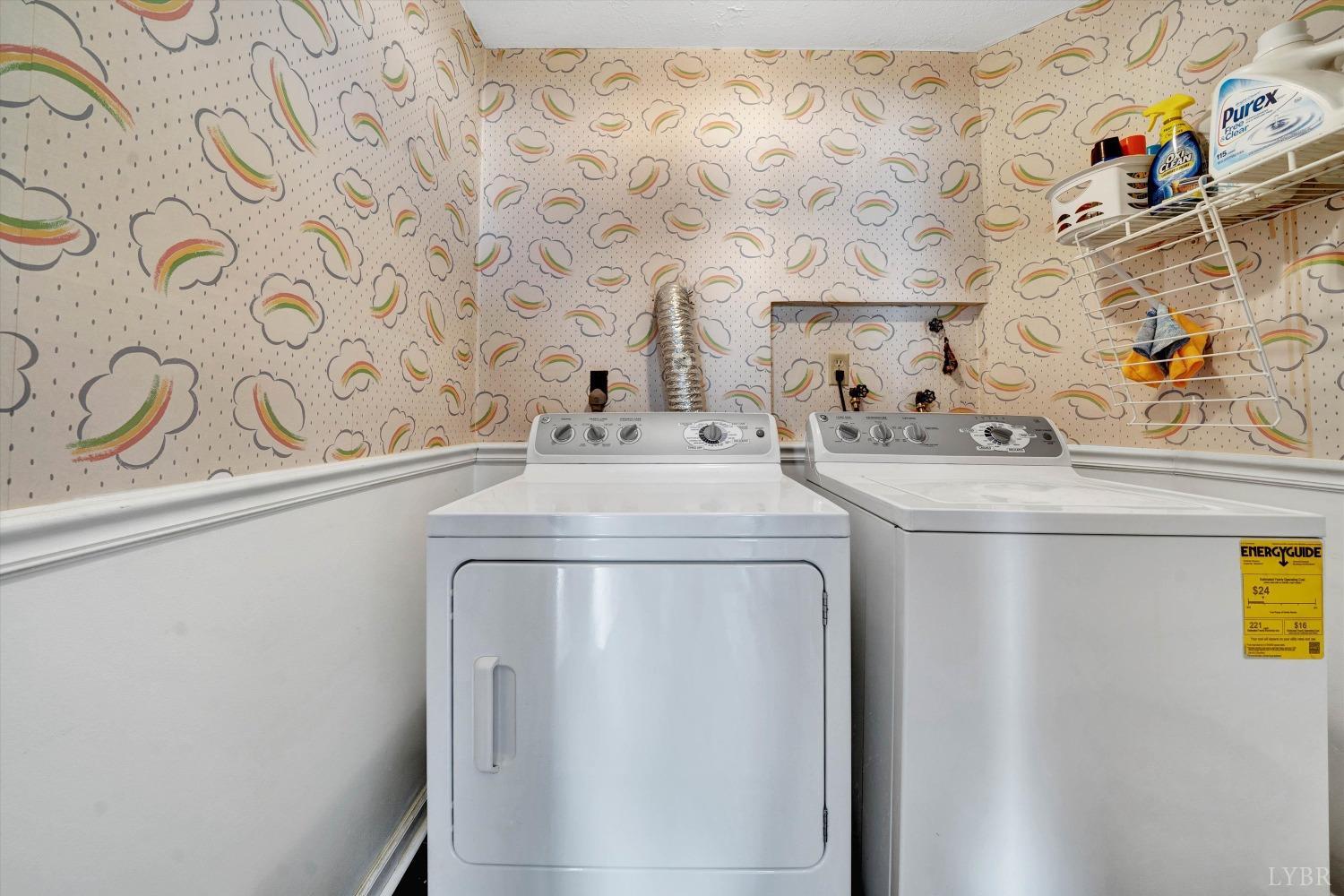 505 Sweeney Circle Forest, VA 24551 - Photo 23 of 29 a utility room with dryer and washer