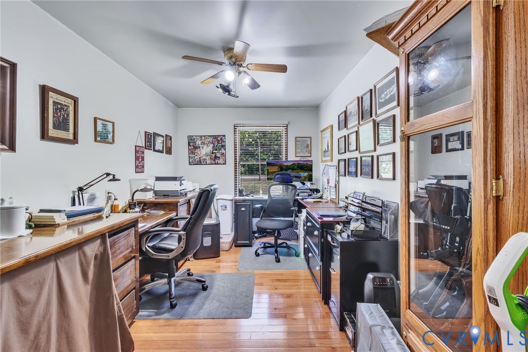 4400 Hacks Neck Road Heathsville, VA 22473 - Photo 26 of 78 a view of a livingroom with workspace and a window