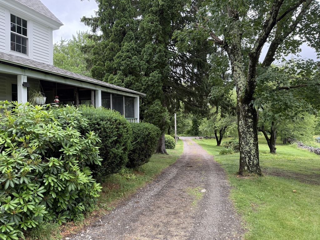 134 Barker Hill Road Townsend, MA 01469 - Photo 6 of 37