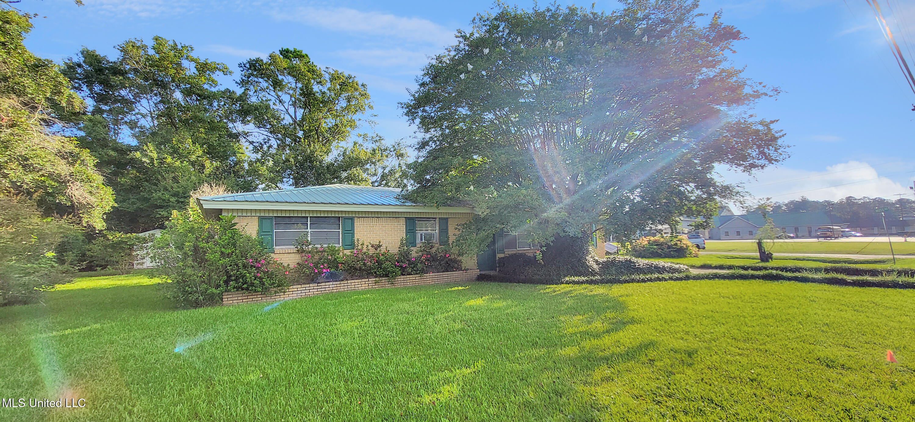 14224 Dedeaux Road Gulfport, MS 39503 - Photo 15 of 16 20250811_075928