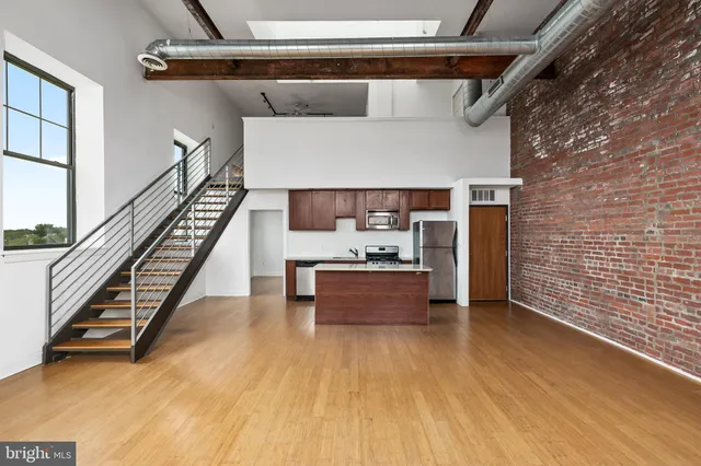 $2,100 | 1637 Poplar Street, Unit S4, Philadelphia, PA 19130