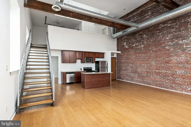 $2,100 | 1637 Poplar Street, Unit S4, Philadelphia, PA 19130