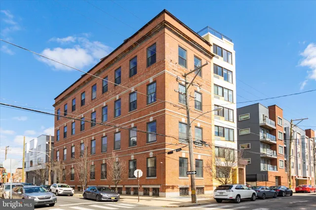 $2,100 | 1637 Poplar Street, Unit S4, Philadelphia, PA 19130