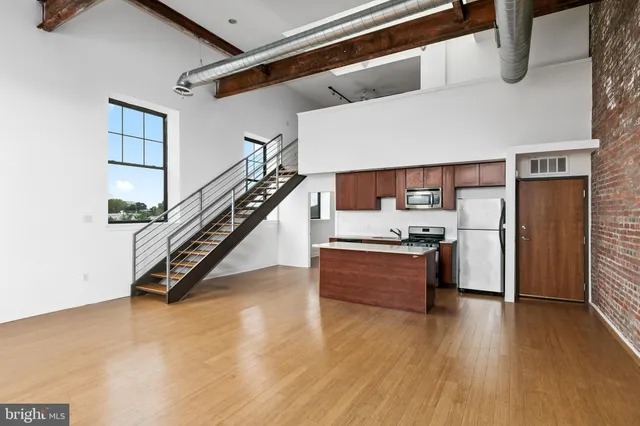 $2,100 | 1637 Poplar Street, Unit S4, Philadelphia, PA 19130