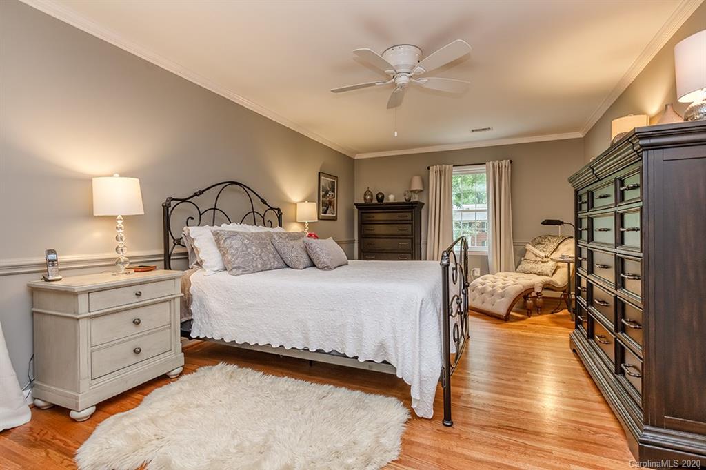 5943 Gate Post Road Charlotte, NC 28211 - Photo 16 of 28 Gallery Image 16