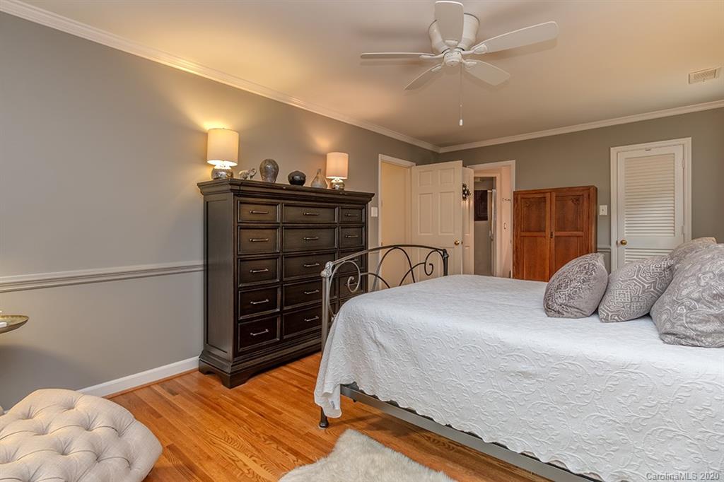 5943 Gate Post Road Charlotte, NC 28211 - Photo 17 of 28 Gallery Image 17
