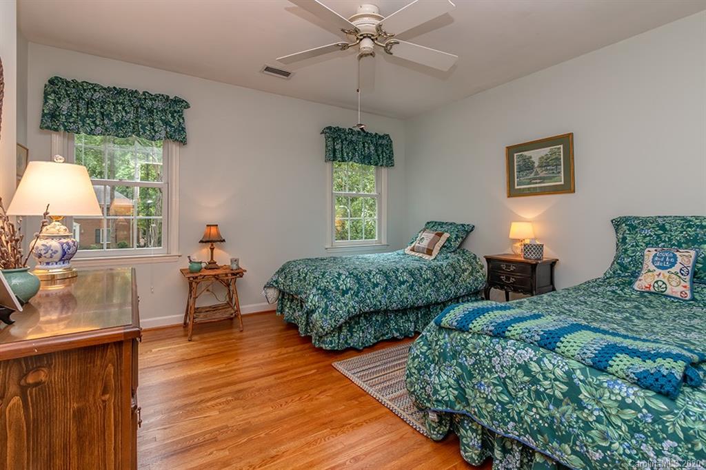5943 Gate Post Road Charlotte, NC 28211 - Photo 20 of 28 Gallery Image 20