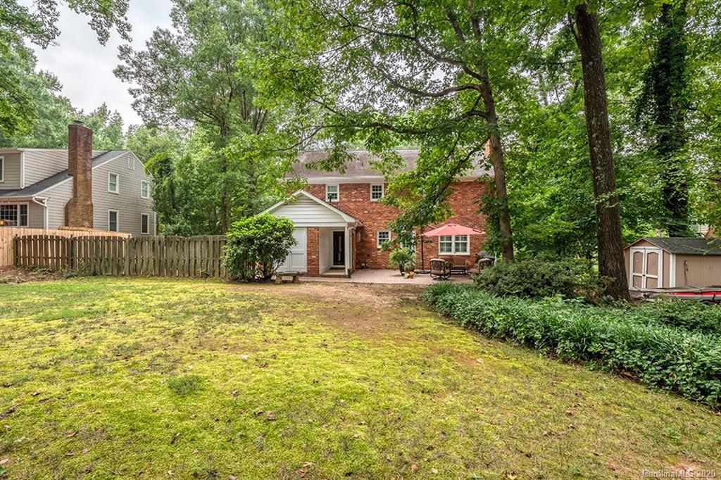 5943 Gate Post Road Charlotte, NC 28211 - Photo 25 of 28 Gallery Image 25