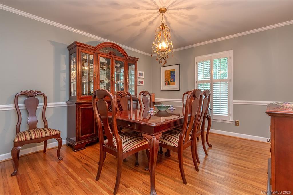 5943 Gate Post Road Charlotte, NC 28211 - Photo 5 of 28 Gallery Image 5