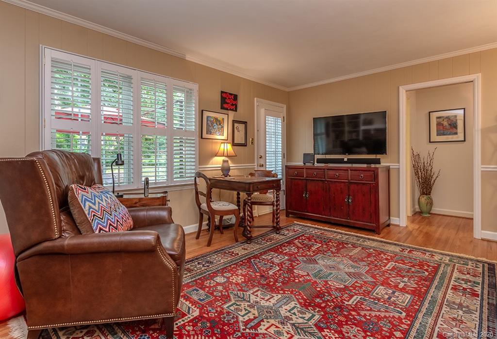 5943 Gate Post Road Charlotte, NC 28211 - Photo 9 of 28 Gallery Image 9